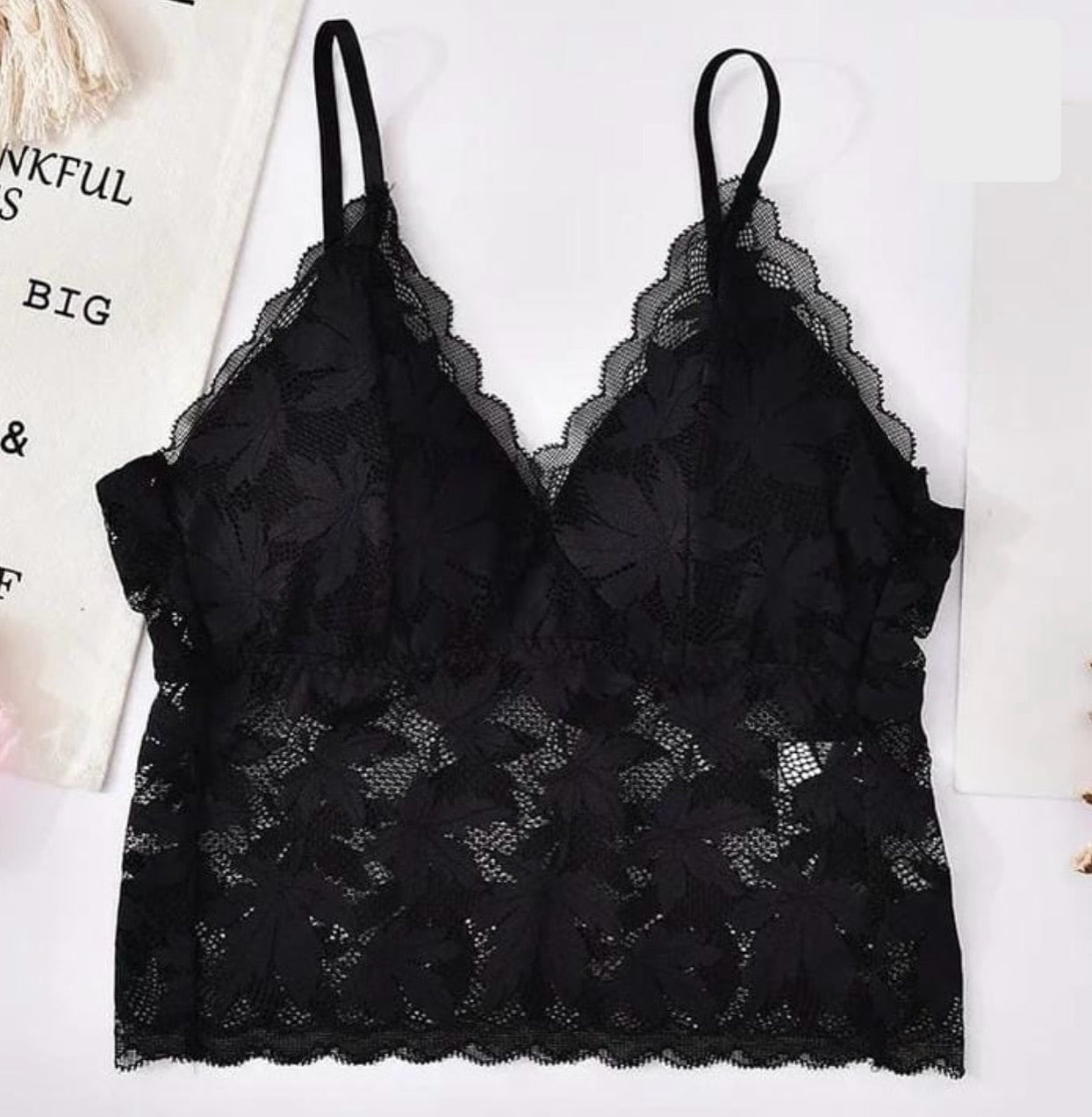 PADDED LACE CROP TOP BRA